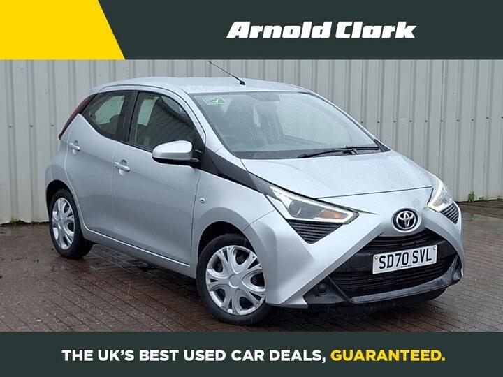 Toyota AYGO 1.0 VVT-i X-play Euro 6 5dr Toyota AYGO 1.0 VVT-i X-play Euro 6 5dr
