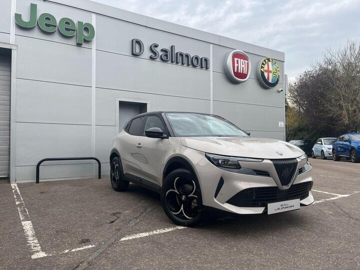 Alfa Romeo Junior 1.2 MHEV Ibrida E-DCT Euro 6 (s/s) 5dr