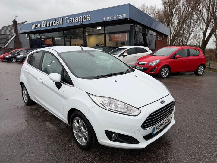 Ford FIESTA 1.5 TDCi ECOnetic Titanium Euro 6 (s/s) 5dr