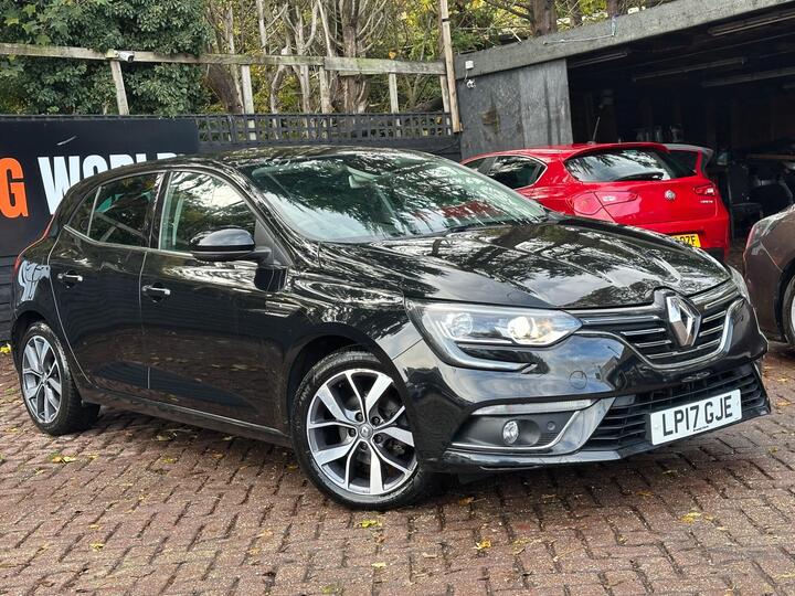 Renault Megane 1.5 DCi Dynamique Nav Euro 6 (s/s) 5dr Renault Megane 1.5 DCi Dynamique Nav Euro 6 (s/s) 5dr