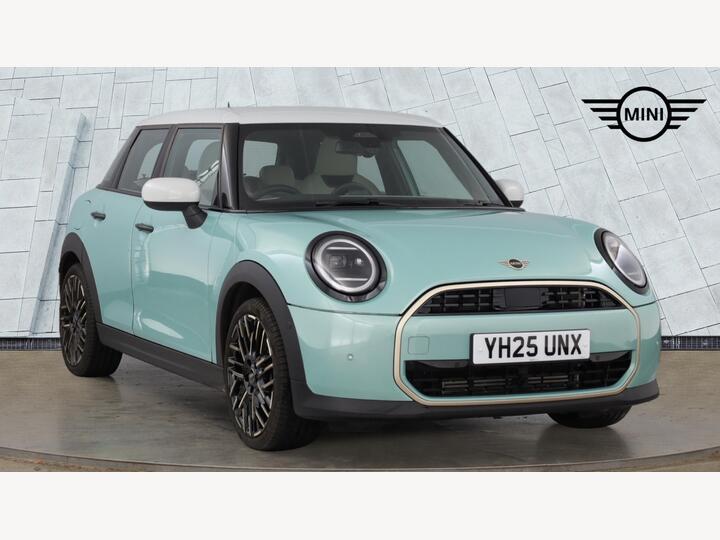 MINI Hatch 1.5C Exclusive Steptronic Euro 6 (s/s) 5dr
