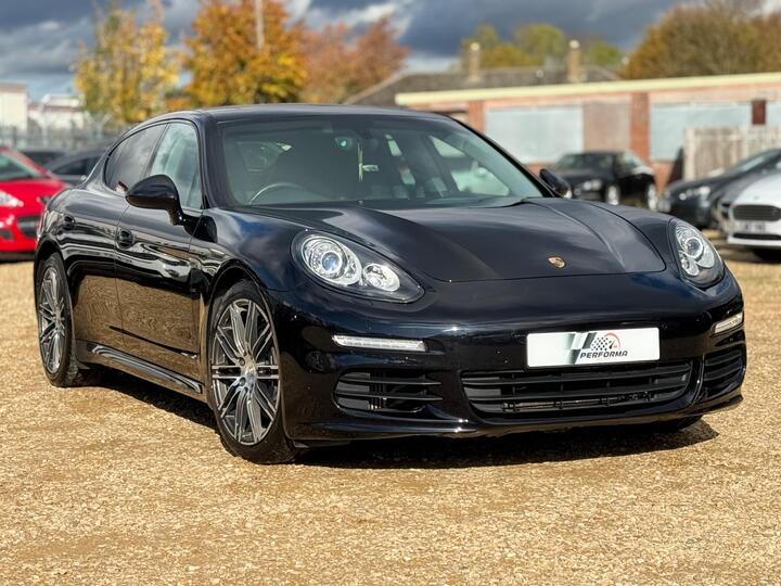Porsche Panamera 3.0D V6 TiptronicS Euro 5 (s/s) 5dr Porsche Panamera 3.0D V6 TiptronicS Euro 5 (s/s) 5dr