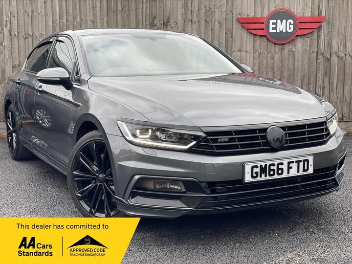 Volkswagen Passat 2.0 BiTDI BlueMotion Tech R-Line DSG 4Motion Euro 6 (s/s) 4dr Volkswagen Passat 2.0 BiTDI BlueMotion Tech R-Line DSG 4Motion Euro 6 (s/s) 4dr