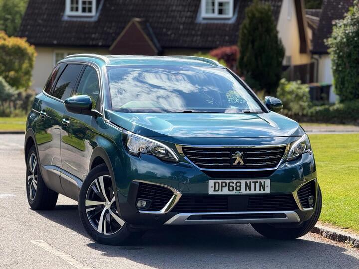 Peugeot 5008 1.6 PureTech Allure EAT Euro 6 (s/s) 5dr Peugeot 5008 1.6 PureTech Allure EAT Euro 6 (s/s) 5dr