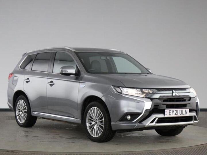 Mitsubishi Outlander 2.4h TwinMotor 13.8kWh Dynamic CVT 4WD Euro 6 (s/s) 5dr