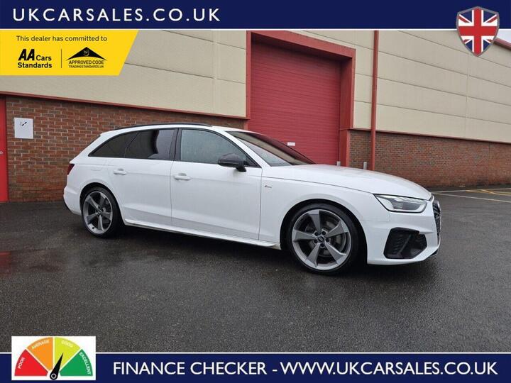 Audi A4 AVANT 2.0 TFSI 40 Black Edition S Tronic Euro 6 (s/s) 5dr Audi A4 AVANT 2.0 TFSI 40 Black Edition S Tronic Euro 6 (s/s) 5dr