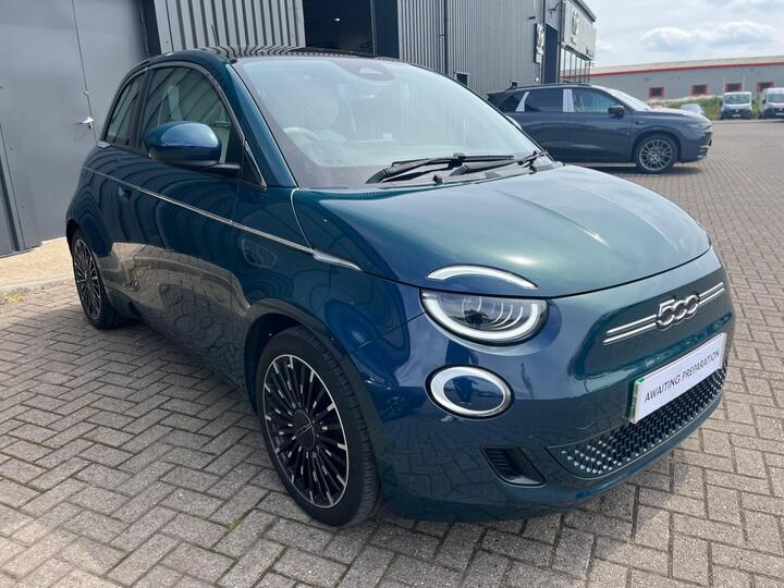 Fiat 500e 42kWh La Prima Auto 3dr