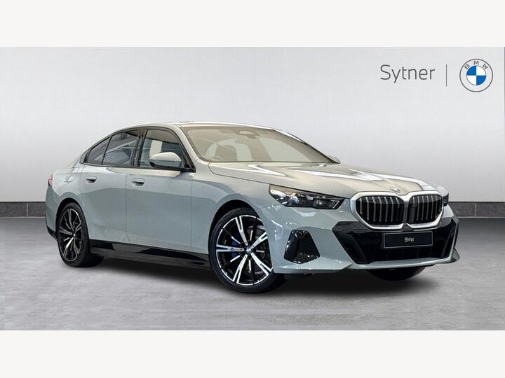 BMW 5 Series Saloon 2.0 530e 22.1kWh M Sport Steptronic Euro 6 (s/s) 4dr