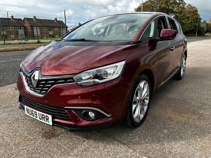Renault GRAND SCENIC 1.3 TCe Play Euro 6 (s/s) 5dr Renault GRAND SCENIC 1.3 TCe Play Euro 6 (s/s) 5dr