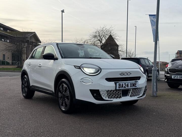 Fiat 600 1.2 MHEV E-DCT Euro 6 (s/s) 5dr