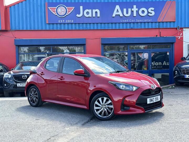 Toyota Yaris 1.5 VVT-h Icon E-CVT Euro 6 (s/s) 5dr