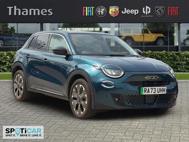 Fiat 600 54kWh La Prima Auto 5dr