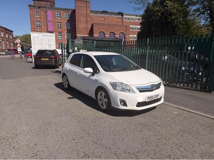 Toyota Auris 1.8 VVT-h T Spirit CVT Euro 5 (s/s) 5dr Toyota Auris 1.8 VVT-h T Spirit CVT Euro 5 (s/s) 5dr