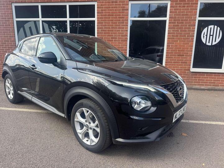 Nissan JUKE 1.0 DIG-T N-Connecta Euro 6 (s/s) 5dr