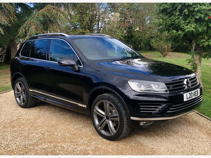 Volkswagen Touareg 3.0 TDI V6 BlueMotion Tech R-Line Tiptronic 4WD Euro 6 (s/s) 5dr