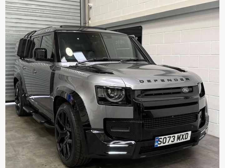 Land Rover DEFENDER 3.0 D300 MHEV X-Dynamic SE Auto 4WD Euro 6 (s/s) 5dr