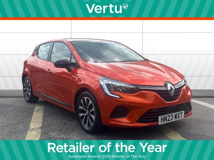 Renault Clio 1.6 E-TECH Evolution Auto Euro 6 (s/s) 5dr Renault Clio 1.6 E-TECH Evolution Auto Euro 6 (s/s) 5dr