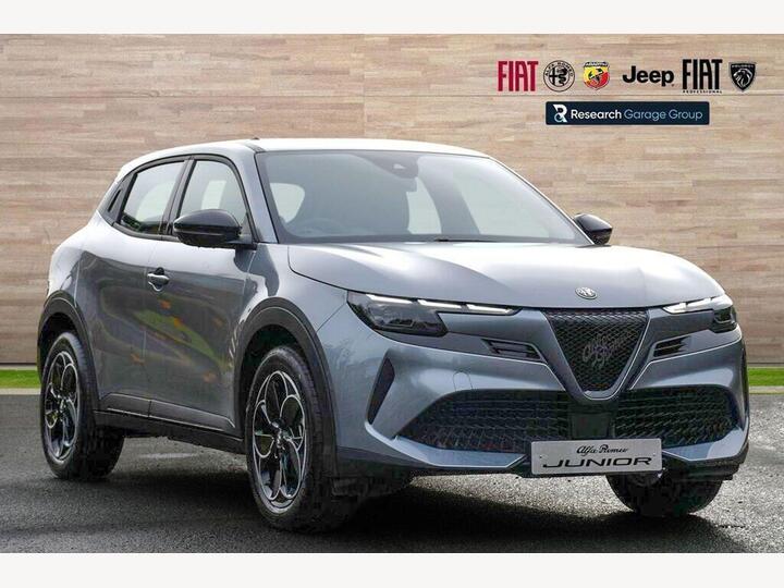 Alfa Romeo Junior 54kWh Elettrica Auto 5dr