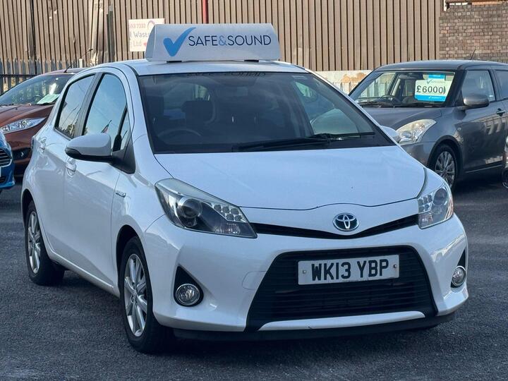 Toyota Yaris 1.5 VVT-h T4 CVT Euro 5 5dr