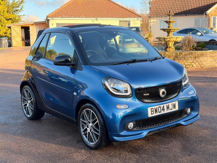 Smart Fortwo 0.9T BRABUS Xclusive Cabriolet Twinamic Euro 6 (s/s) 2dr Smart Fortwo 0.9T BRABUS Xclusive Cabriolet Twinamic Euro 6 (s/s) 2dr