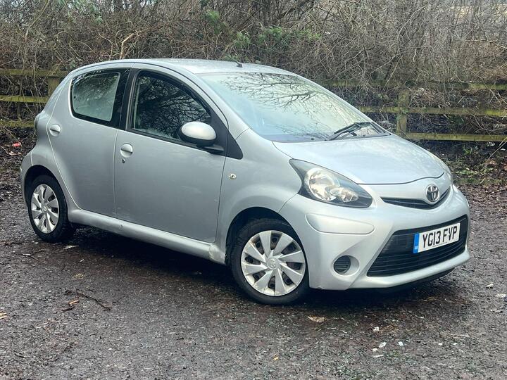 Toyota AYGO 1.0 VVT-i Ice Euro 5 5dr