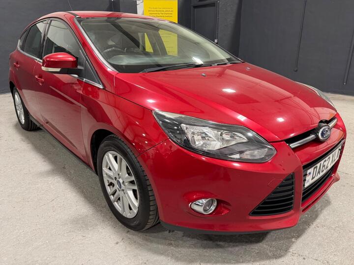 Ford Focus 1.0T EcoBoost Titanium Euro 5 (s/s) 5dr