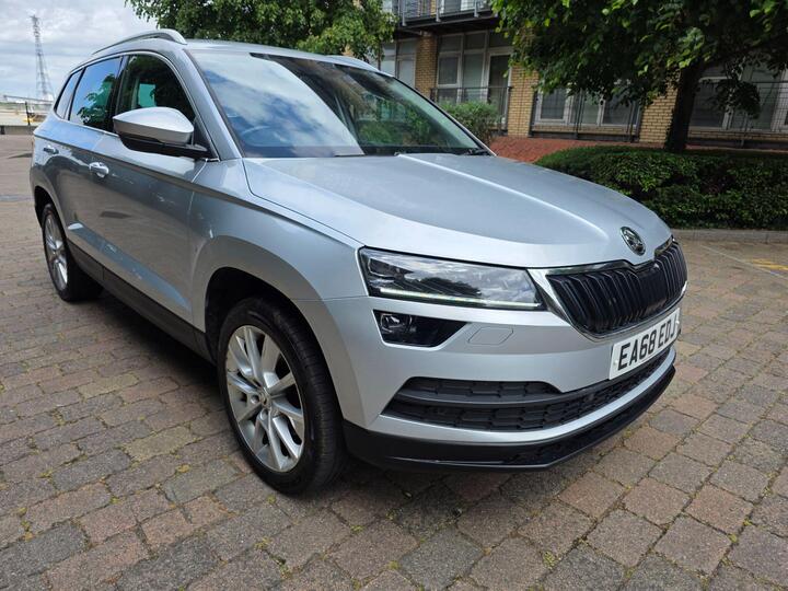 Skoda Karoq 1.0 TSI SE L Euro 6 (s/s) 5dr Skoda Karoq 1.0 TSI SE L Euro 6 (s/s) 5dr
