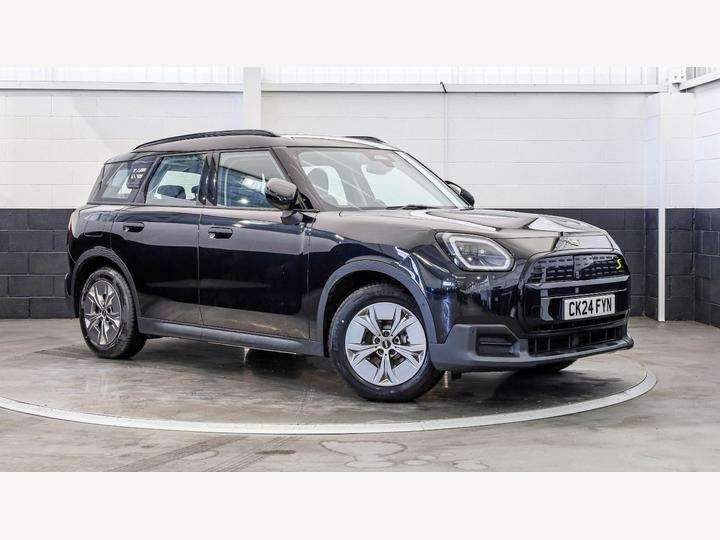 MINI Countryman SE 66.5kWh Classic Auto ALL4 5dr