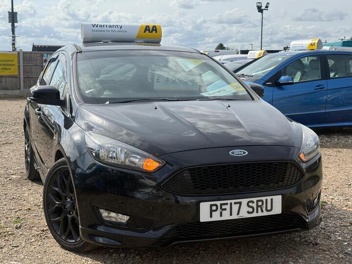 Ford Focus 1.0T EcoBoost ST-Line Euro 6 (s/s) 5dr