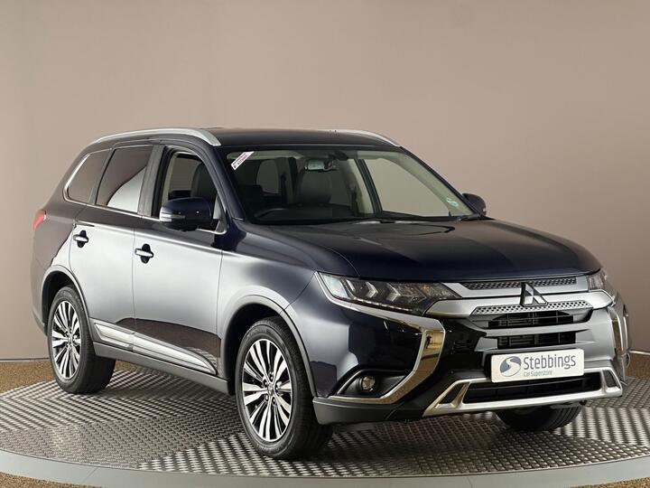 Mitsubishi Outlander 2.0 MIVEC Exceed CVT 4WD Euro 6 (s/s) 5dr Mitsubishi Outlander 2.0 MIVEC Exceed CVT 4WD Euro 6 (s/s) 5dr