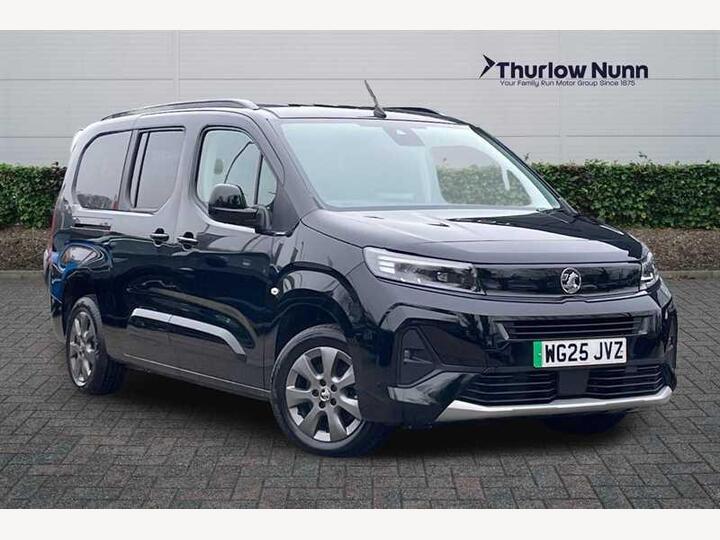 Vauxhall Combo Life Electric 52kWh Ultimate XL MPV Auto 5dr (7.4kW Charger) Vauxhall Combo Life Electric 52kWh Ultimate XL MPV Auto 5dr (7.4kW Charger)
