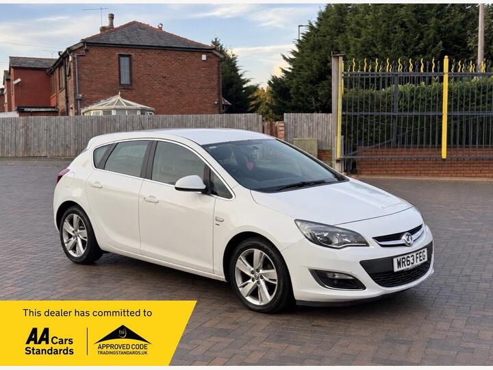 Vauxhall Astra 1.4T 16v SRi Euro 5 5dr