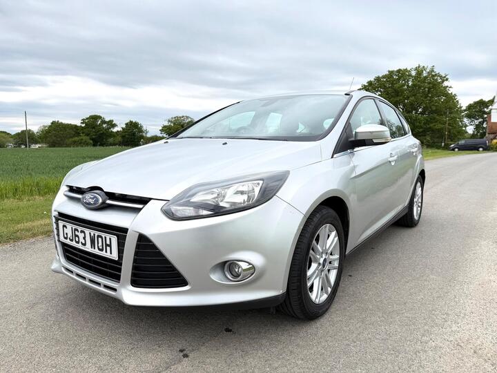 Ford Focus 1.6 Titanium Euro 5 5dr