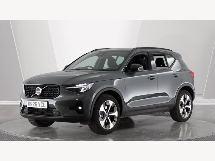 Volvo XC40 2.0 B3 MHEV Plus Dark DCT Auto Euro 6 (s/s) 5dr