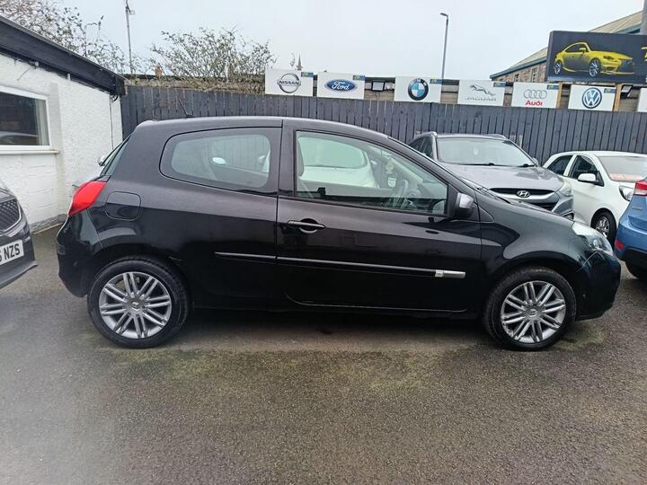 Renault Clio 1.2 Dynamique TomTom Euro 5 3dr
