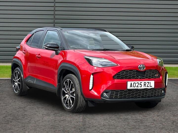 Toyota Yaris Cross 1.5 VVT-h GR SPORT E-CVT Euro 6 (s/s) 5dr Toyota Yaris Cross 1.5 VVT-h GR SPORT E-CVT Euro 6 (s/s) 5dr