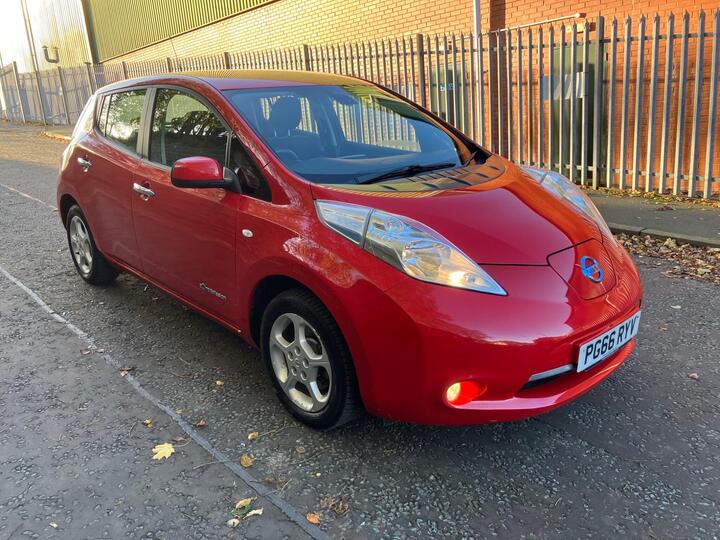 Nissan Leaf 30kWh Acenta Auto 5dr