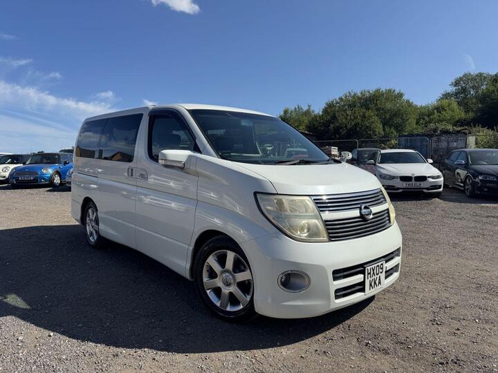 Nissan ELGRAND 2.5 V6 | HIGHWAY STAR | SERIES 3 | 4WD Nissan ELGRAND 2.5 V6 | HIGHWAY STAR | SERIES 3 | 4WD