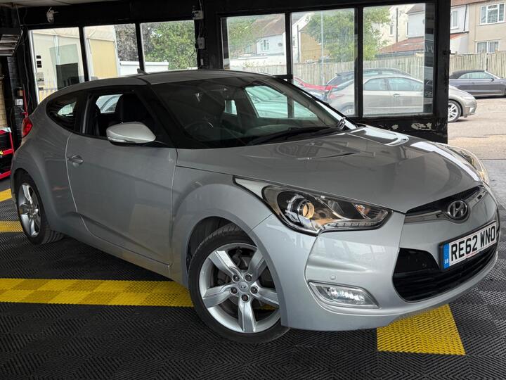 Hyundai Veloster 1.6 GDi Euro 5 4dr Hyundai Veloster 1.6 GDi Euro 5 4dr