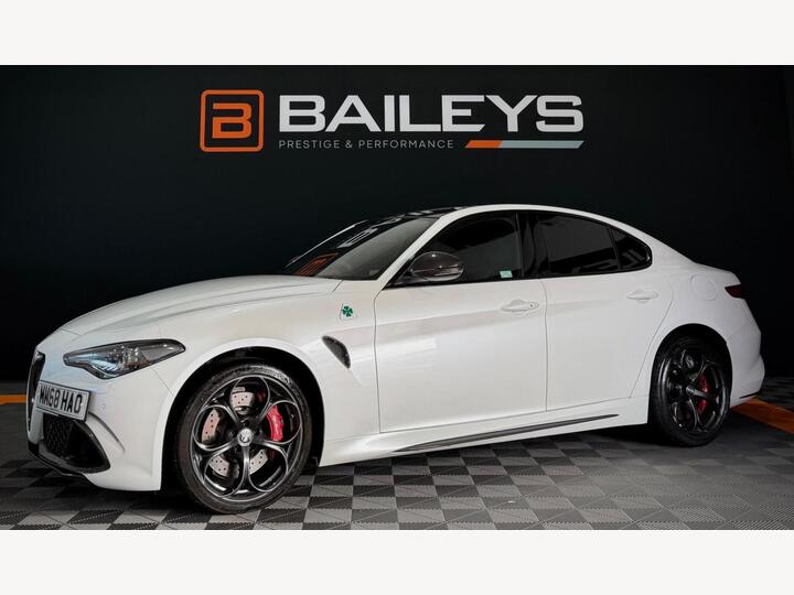 Alfa Romeo Giulia 2.9 V6 Bi-Turbo Quadrifoglio Auto Euro 6 (s/s) 4dr