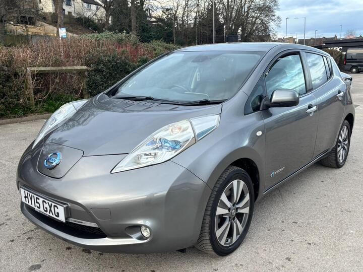 Nissan Leaf 24kWh Tekna Auto 5dr Nissan Leaf 24kWh Tekna Auto 5dr