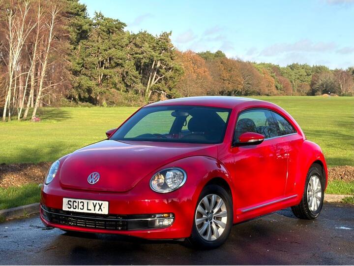 Volkswagen BEETLE 1.6 TDI BlueMotion Tech Design Euro 5 (s/s) 3dr Volkswagen BEETLE 1.6 TDI BlueMotion Tech Design Euro 5 (s/s) 3dr
