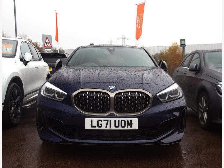 BMW 1 Series 2.0 M135i Auto XDrive Euro 6 (s/s) 5dr BMW 1 Series 2.0 M135i Auto XDrive Euro 6 (s/s) 5dr