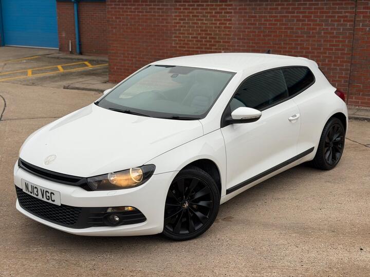 Volkswagen Scirocco 2.0 TDI BlueMotion Tech GT Euro 5 (s/s) 3dr (Leather, Nav)
