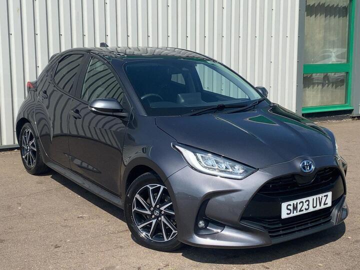 Toyota YARIS 1.5 VVT-h Design E-CVT Euro 6 (s/s) 5dr