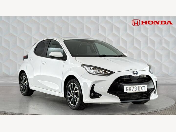 Toyota Yaris 1.5 VVT-h Design E-CVT Euro 6 (s/s) 5dr
