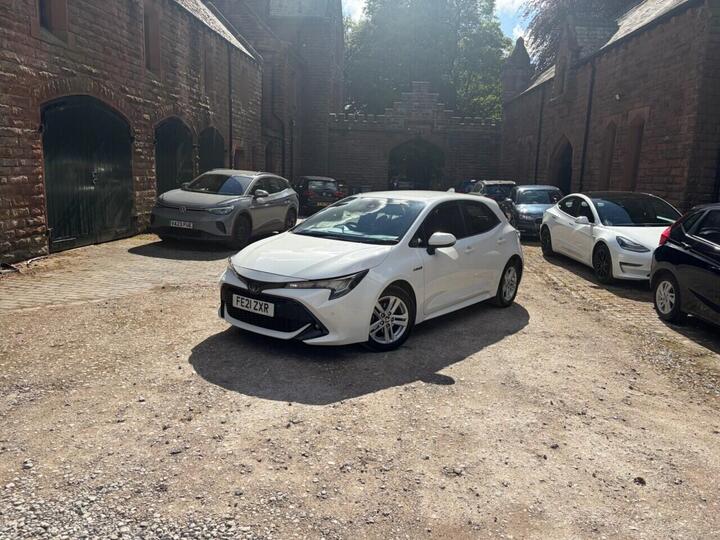 Toyota COROLLA 1.8 VVT-h Icon Tech CVT Euro 6 (s/s) 5dr