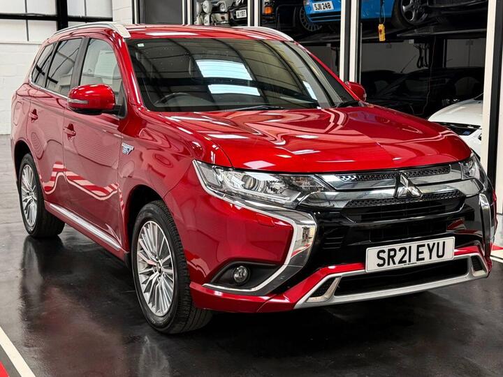 Mitsubishi OUTLANDER 2.4h TwinMotor 13.8kWh Dynamic CVT 4WD Euro 6 (s/s) 5dr
