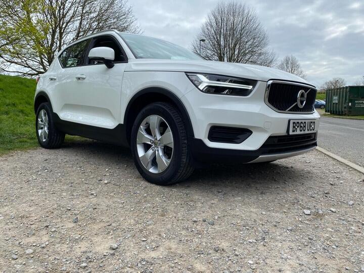 Volvo XC40 1.5 T3 Momentum Euro 6 (s/s) 5dr