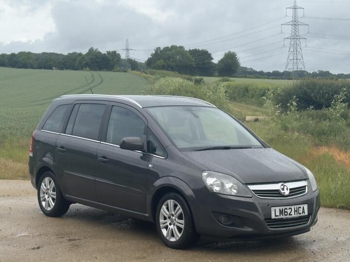 Vauxhall Zafira 1.6 16V Design Euro 5 5dr (SNav) Vauxhall Zafira 1.6 16V Design Euro 5 5dr (SNav)